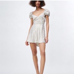 NWOT Zara Floral Wrap Dress Size Medium